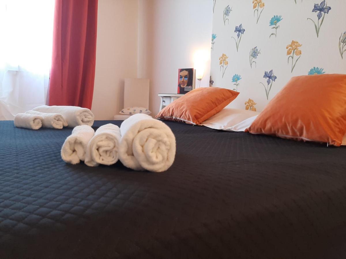 B&B La Jacaranda Affittacamere Sant'Antìoco Eksteriør billede